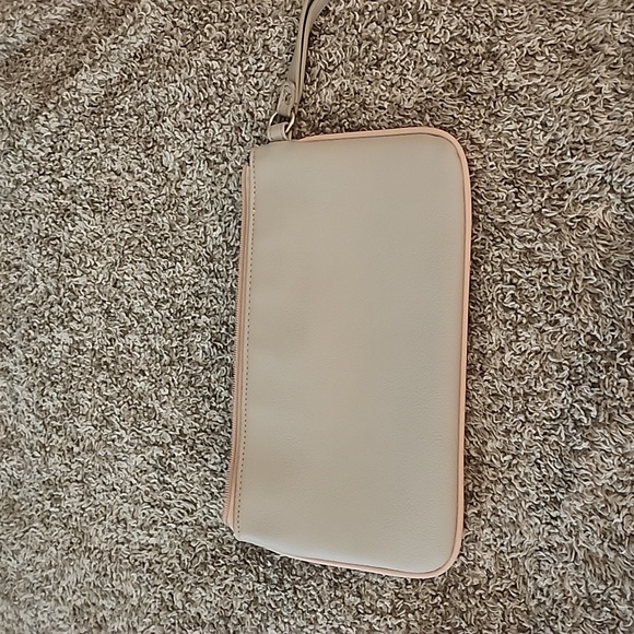 Guess Wristlet blush pink & grey - Picture 4 of 5